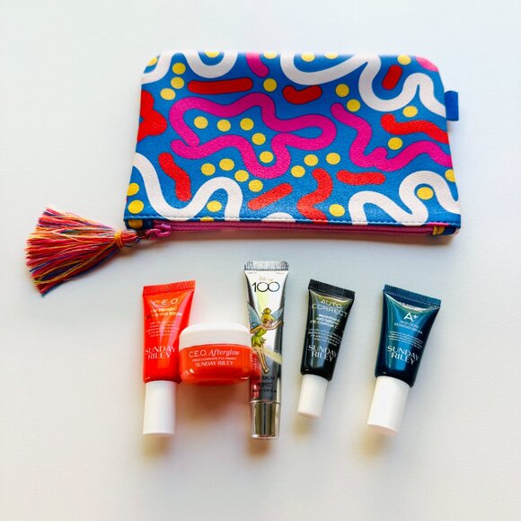 3441 SUNDAY RILEY DELUXE SAMPLE SIZE BUNDLE LOT KIT WITH MAKEUP COSMETIC BAG - Picture 1 of 5